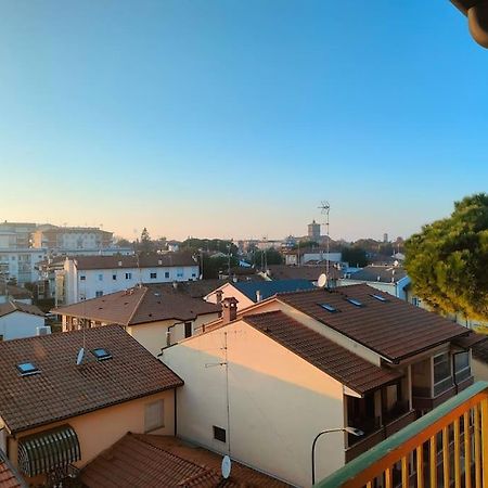 Attico A 2 Passi Dalla Stazione E Centro Storico Ravenna Luaran gambar