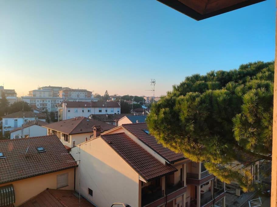 Attico A 2 Passi Dalla Stazione E Centro Storico Ravenna Luaran gambar
